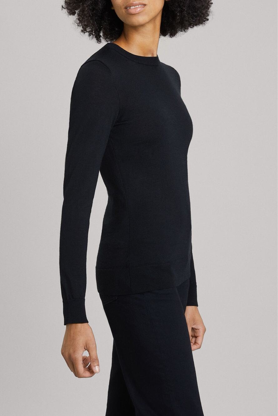 Asket minimalist black crewneck basic top merino wool sz S